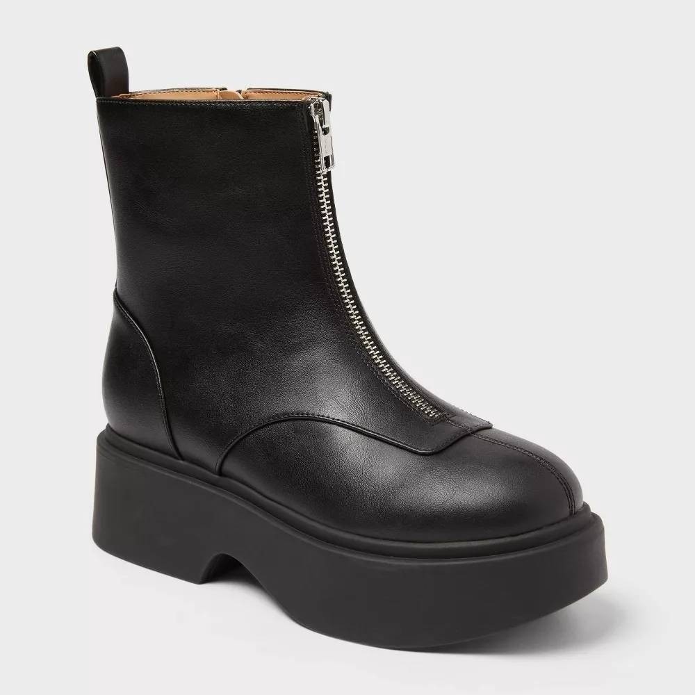 Women's Honor Low Shaft Flat Boots Wild Fable Black Size 6